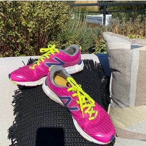 🌺New Balance Sneakers🌺